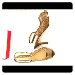 Kate spade platform  sling 2 1/2 in heel.